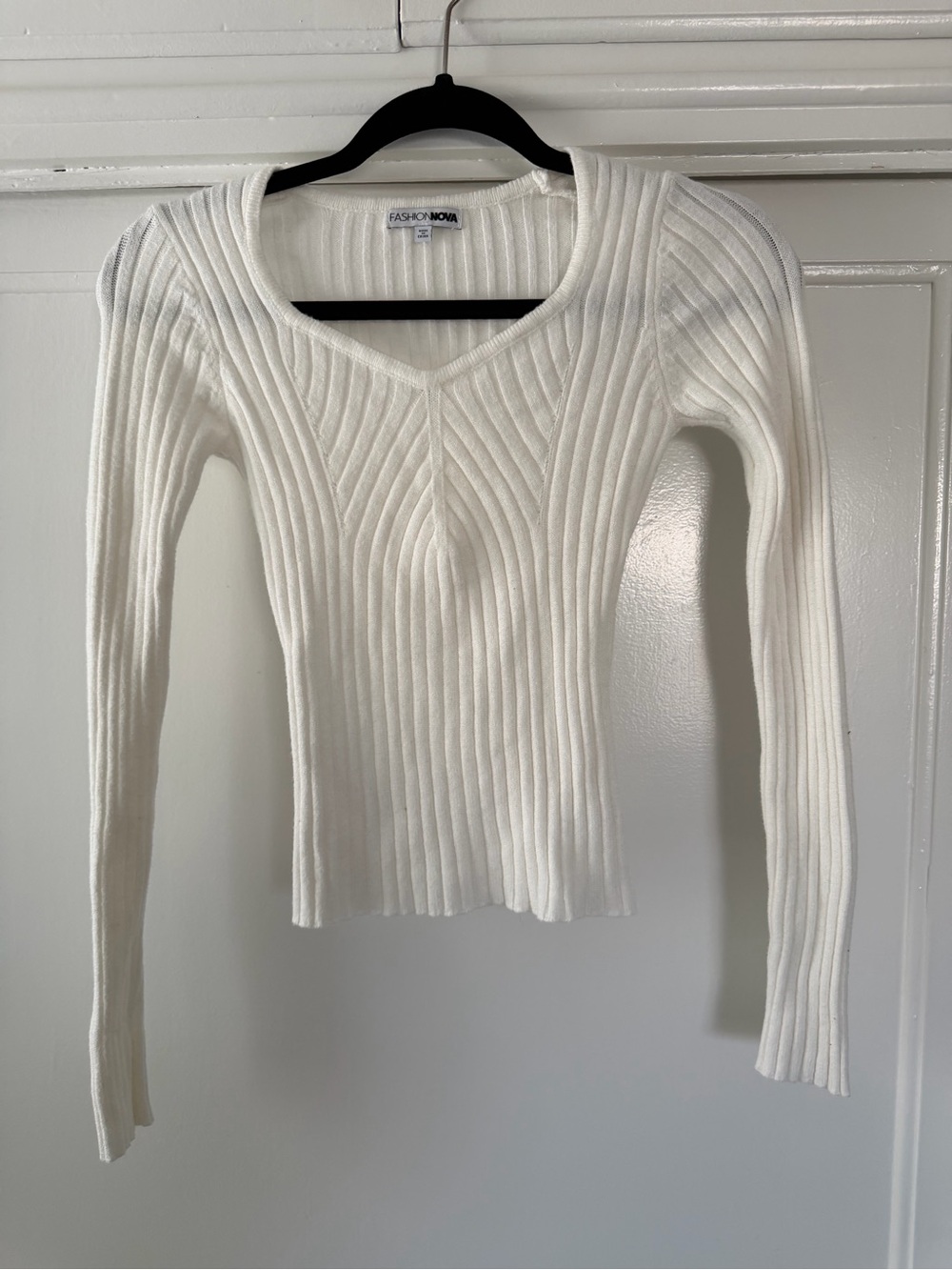 Fashion Nova White Ribbed V-Neck Slim Fit Sweater